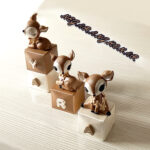 استند اسم مکعبی آهو از کنار