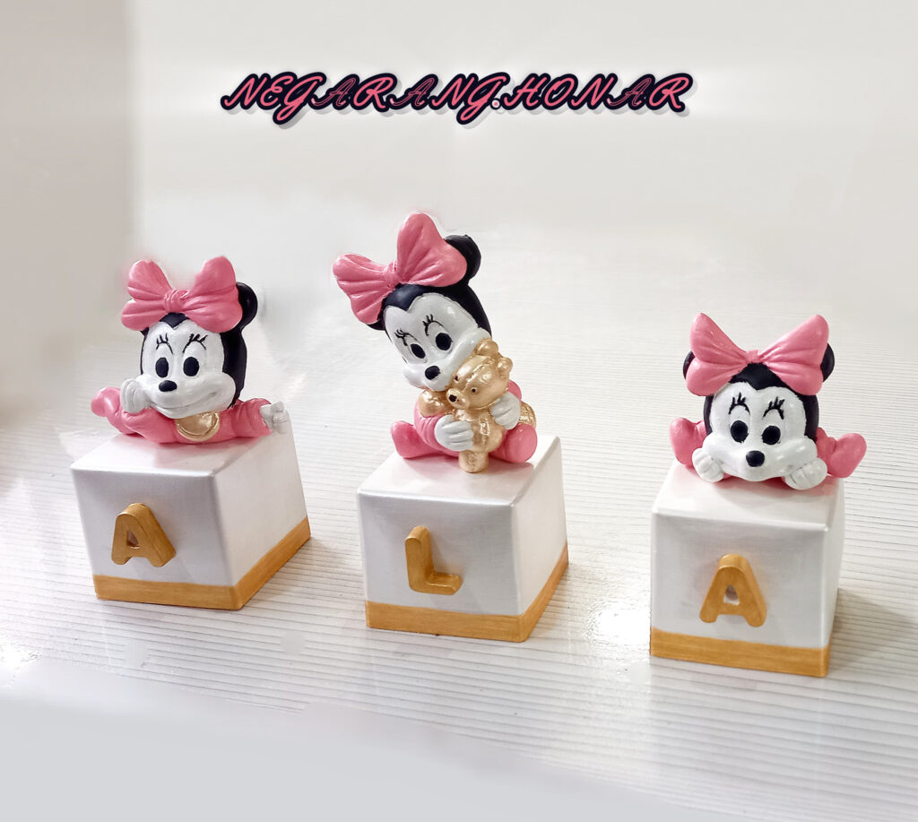 استند میکی موس از کنار