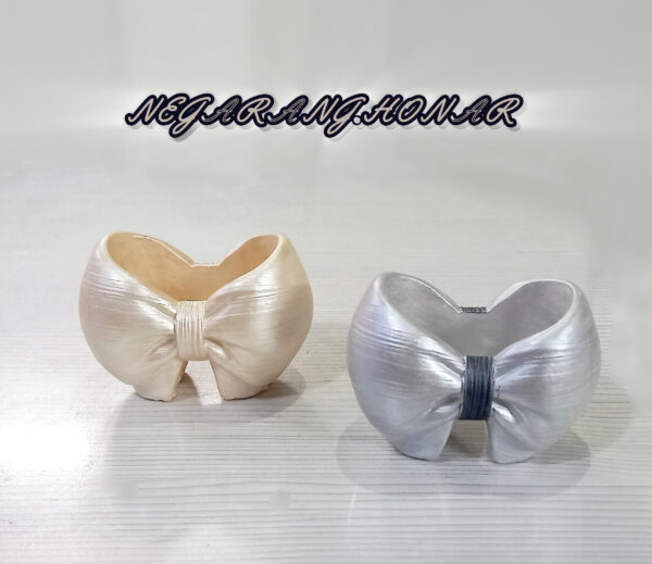 گلدان پاپیون