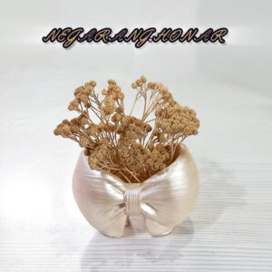 گلدان پاپیون طلایی